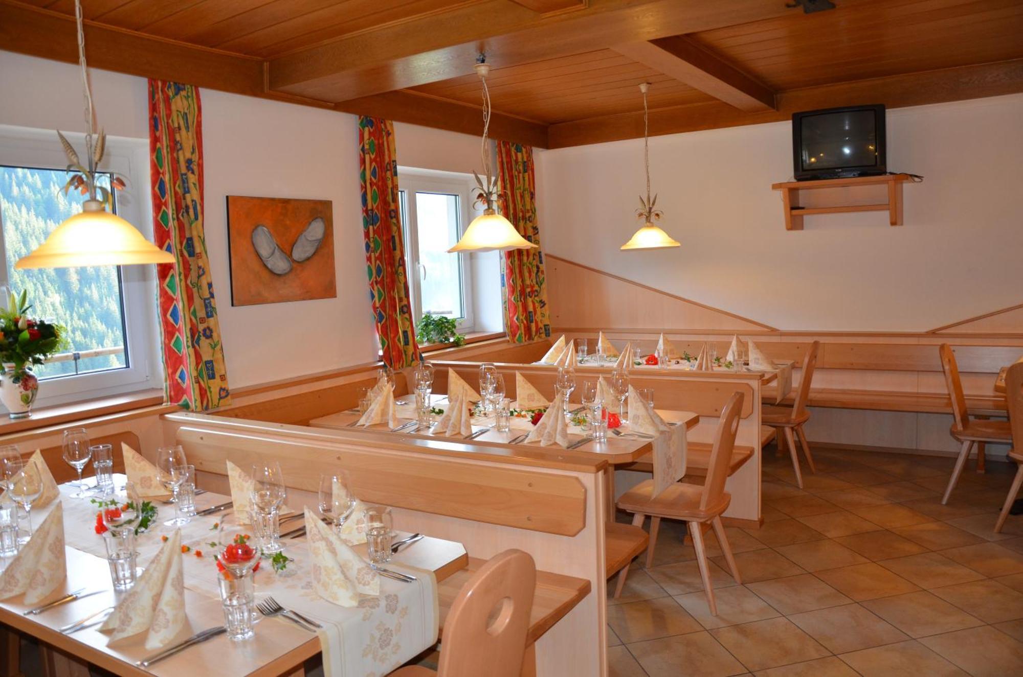 Ski In-Ski Out - Gaestehaeuser Saalbach-Hinterglemm - Wallegghof Christianhof Exterior foto